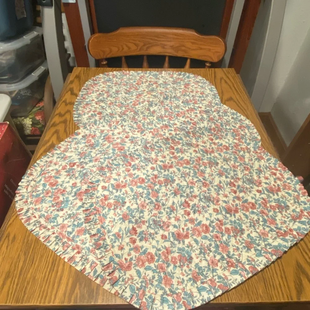 Placemats & more.Excellent Condition.